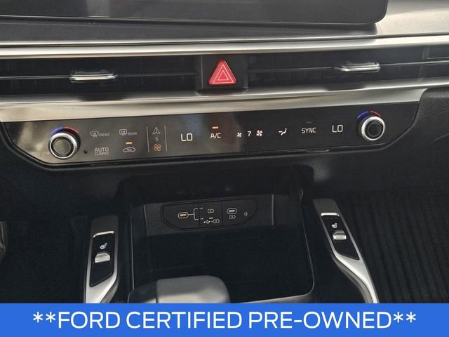 Used 2024 Kia Sorento EX w/ Panoramic Sunroof Package FWD image 27