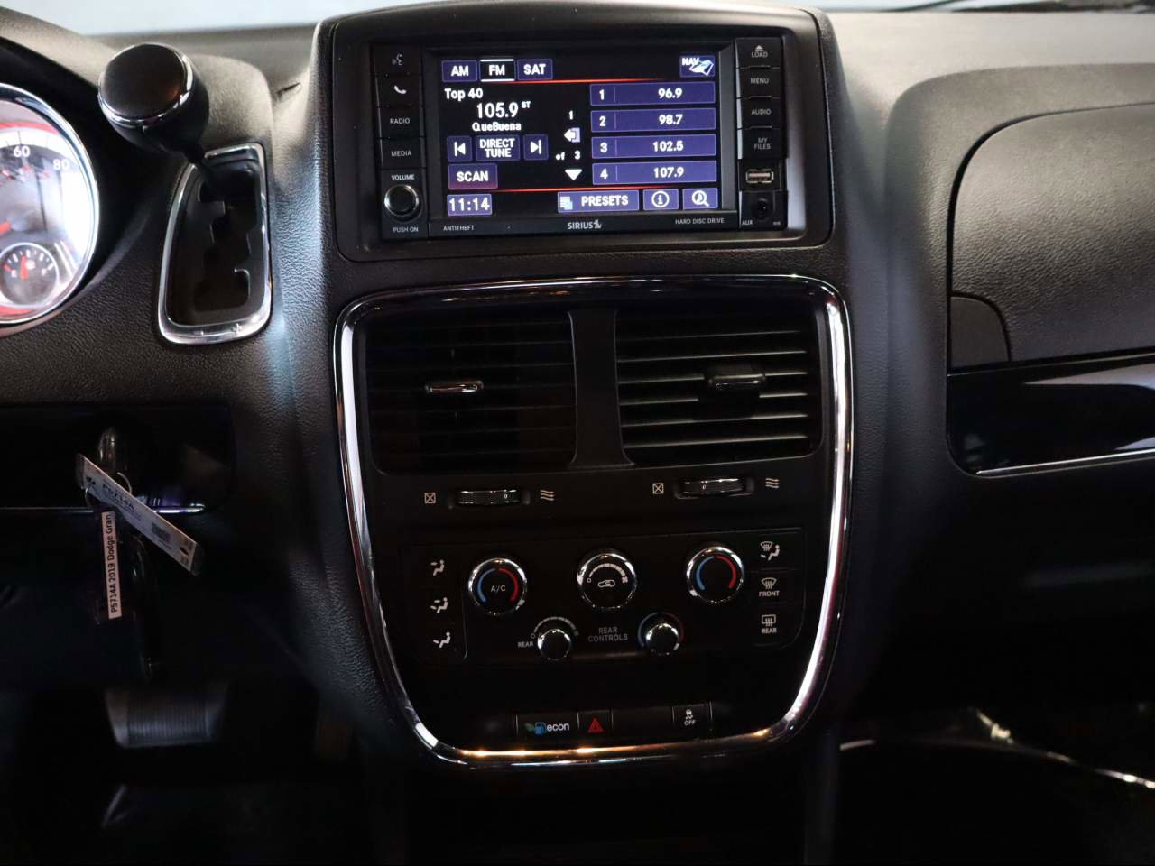 Used 2019 Dodge Grand Caravan SXT w/ Blacktop Package image 10