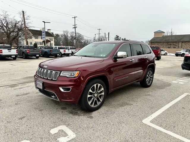 Used 2017 Jeep Grand Cherokee Overland w/ Jeep Active Safety Group image 3