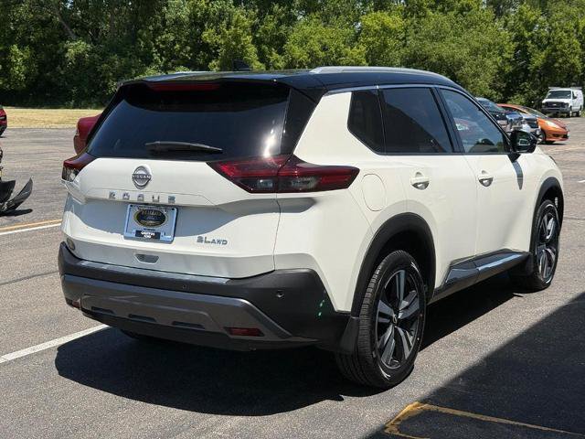Used 2023 Nissan Rogue SL AWD/4WD image 6