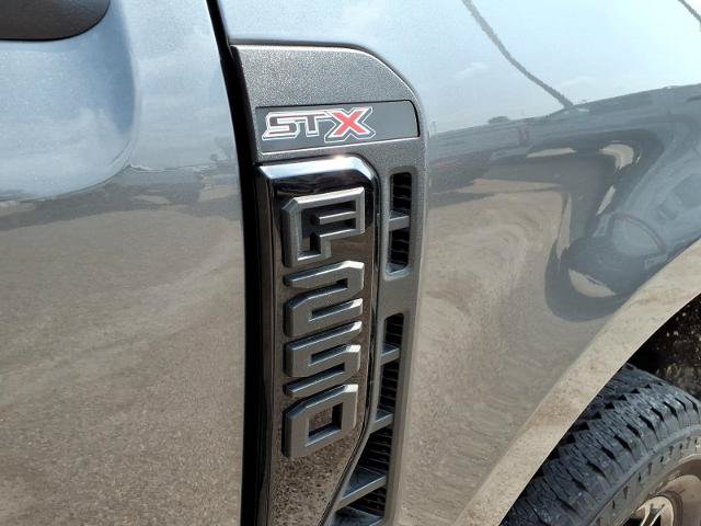 Certified 2025 Ford F250 XL w/ STX Appearance Package AWD/4WD image 11