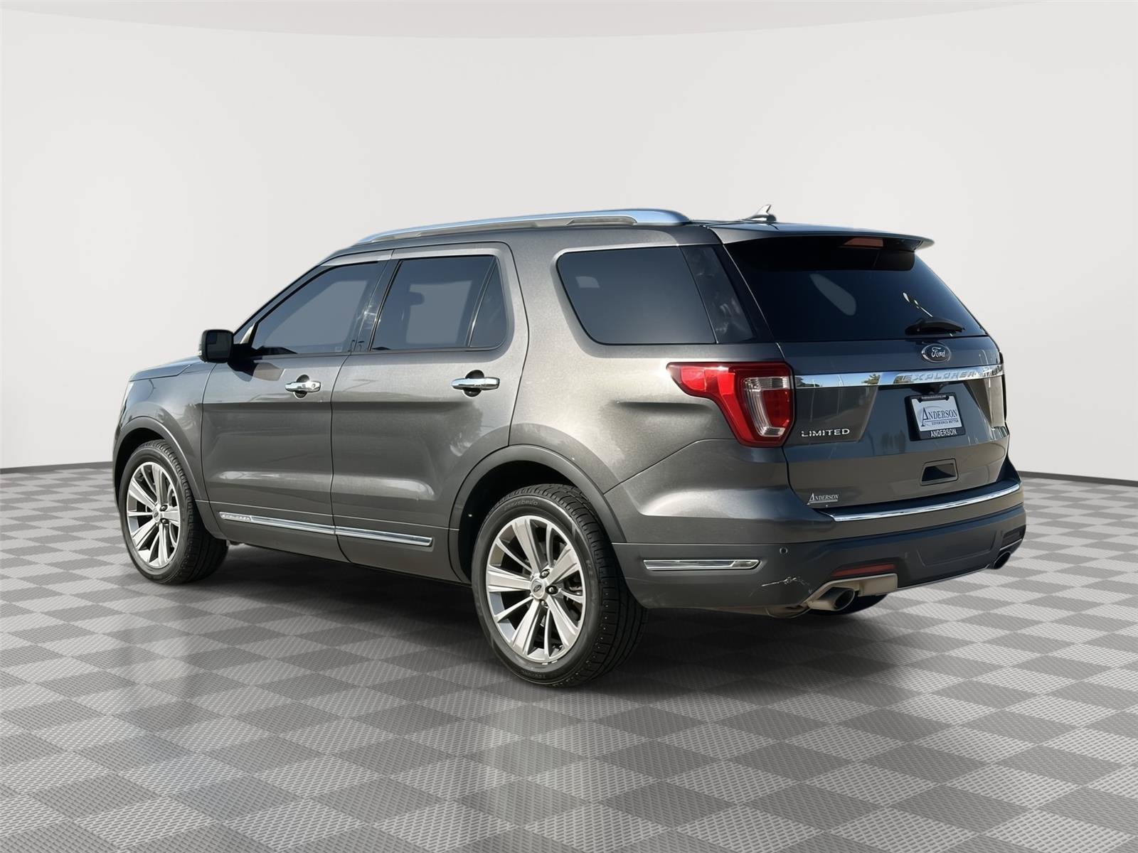 Certified 2018 Ford Explorer Limited FWD image 9