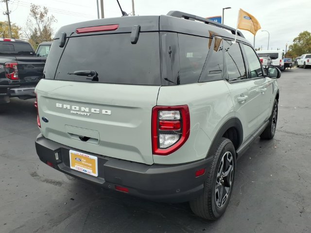 Certified 2024 Ford Bronco Sport Outer Banks w/ Tech Package AWD/4WD image 4