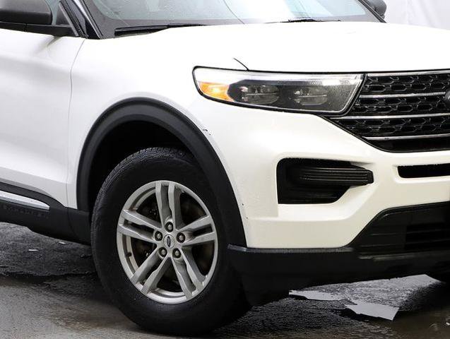 Certified 2022 Ford Explorer XLT AWD/4WD image 3