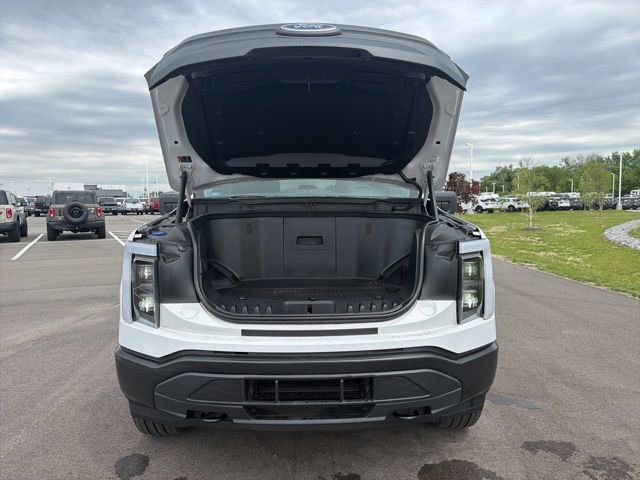 Certified 2022 Ford F150 Lightning Pro AWD/4WD image 15