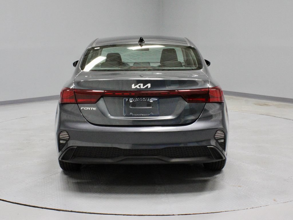 Used 2023 Kia Forte LXS FWD image 9
