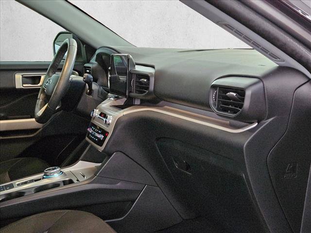 Certified 2023 Ford Explorer XLT RWD image 23