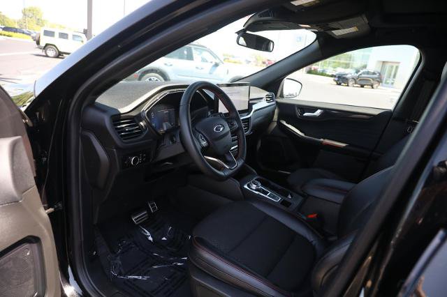 Certified 2023 Ford Escape ST-Line w/ Tech Pack #1 AWD/4WD image 19