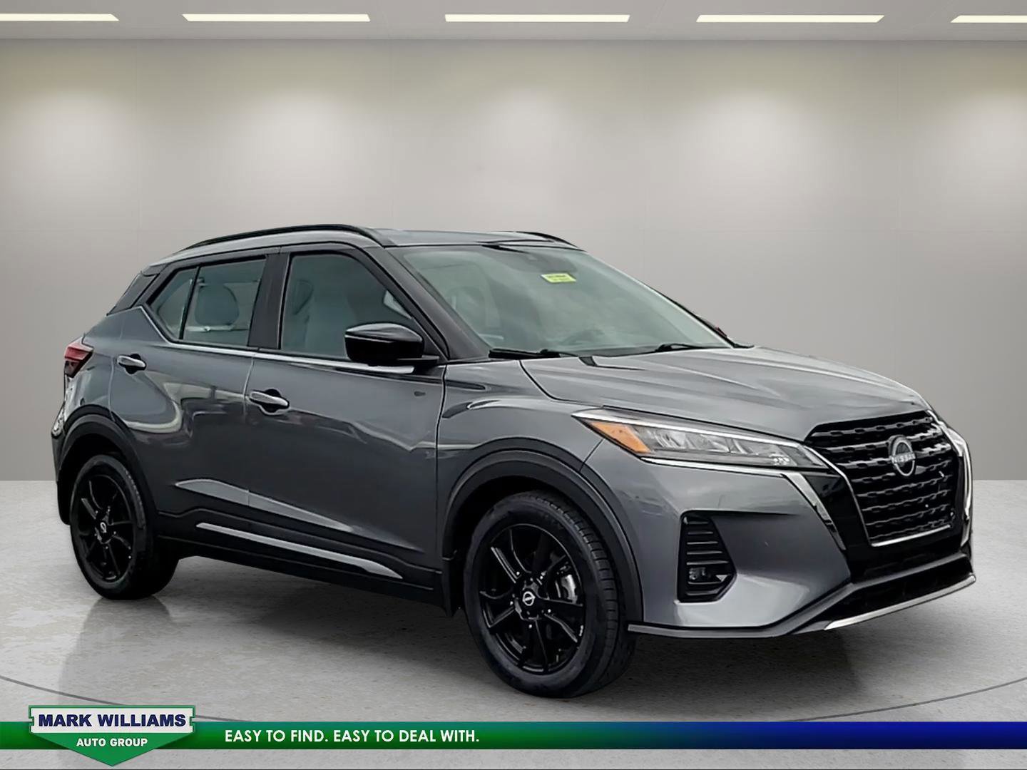 Used 2022 Nissan Kicks SR w/ Premium Package image 7