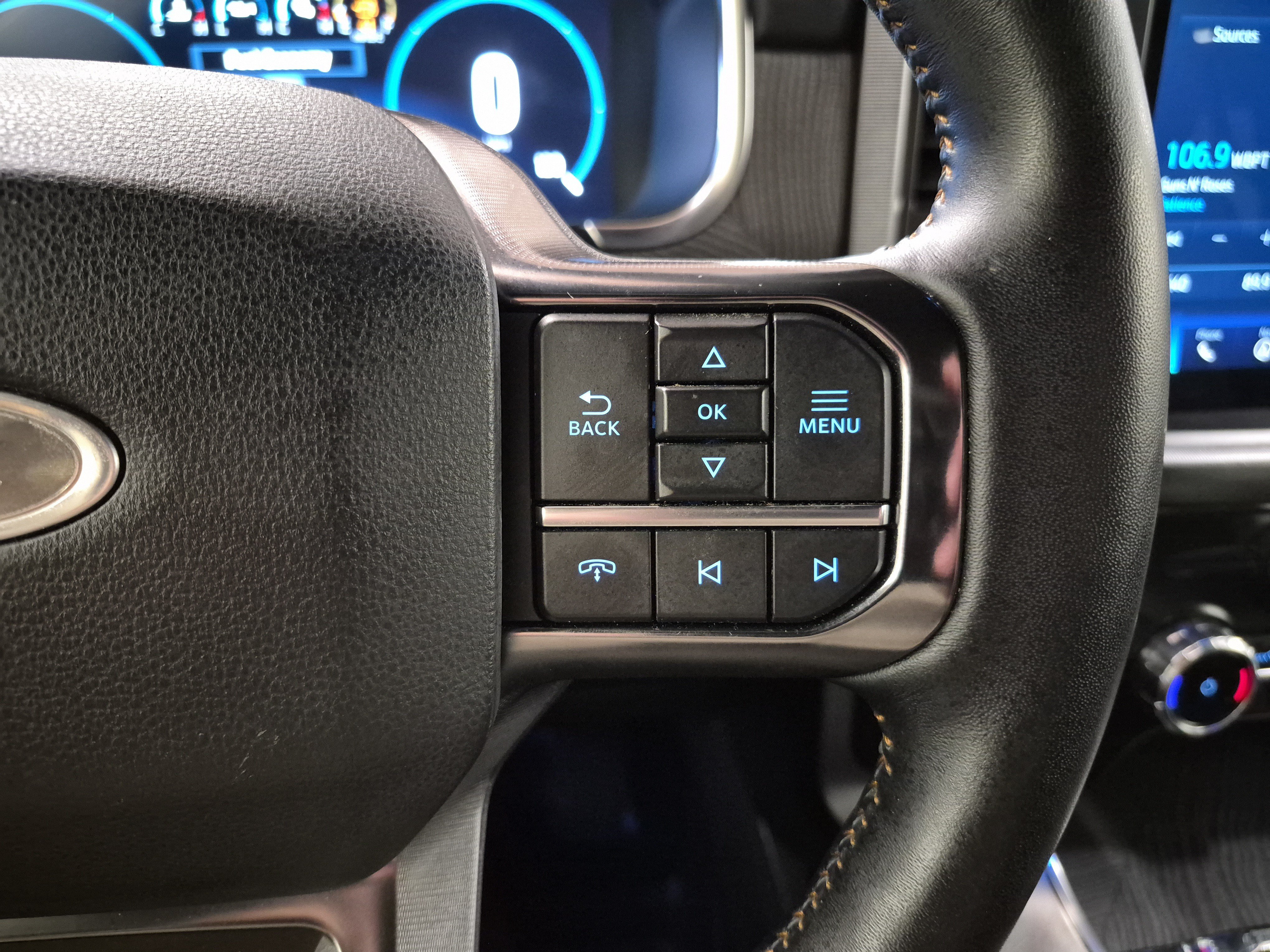Certified 2022 Ford F150 Platinum AWD/4WD image 27