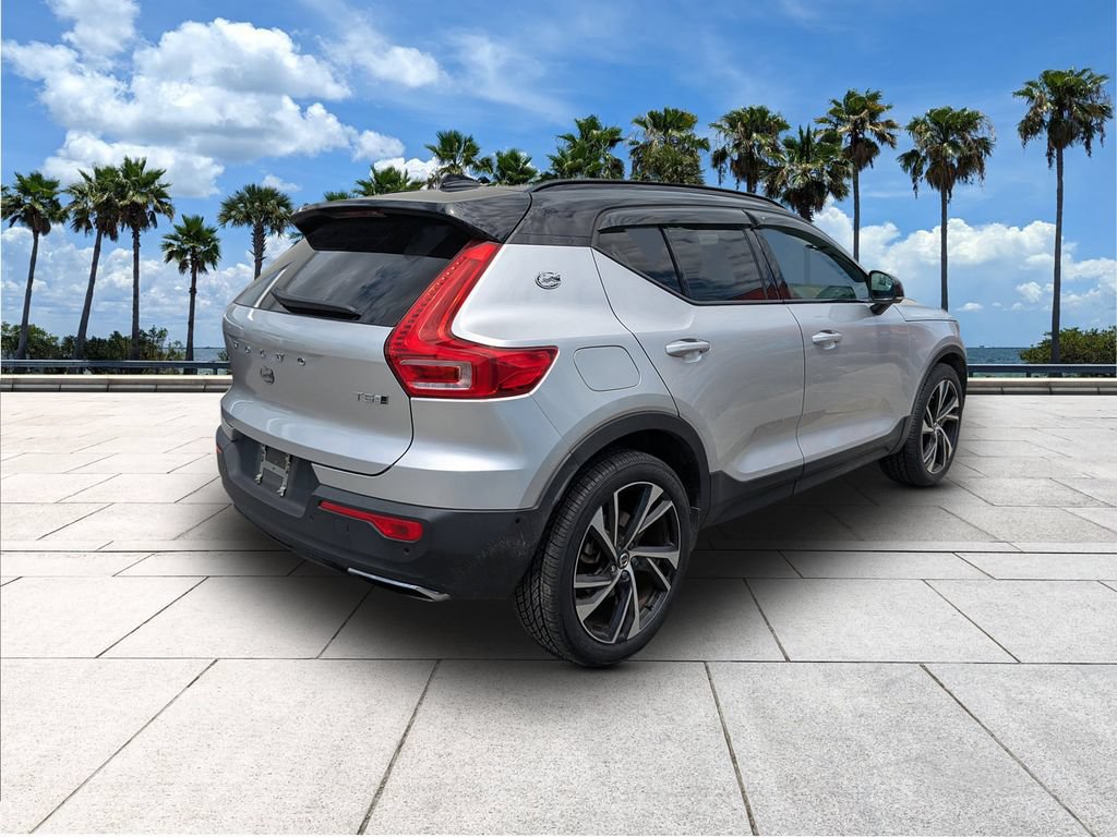 Used 2019 Volvo XC40 T5 R-Design AWD/4WD image 8