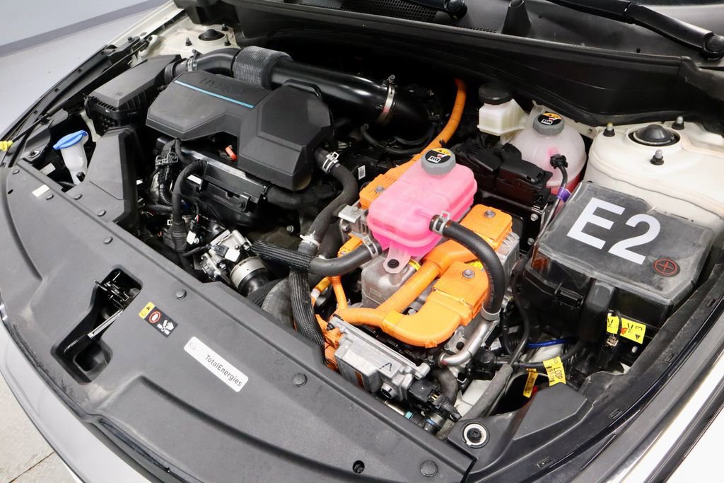 Used 2023 Kia Sportage EX image 18