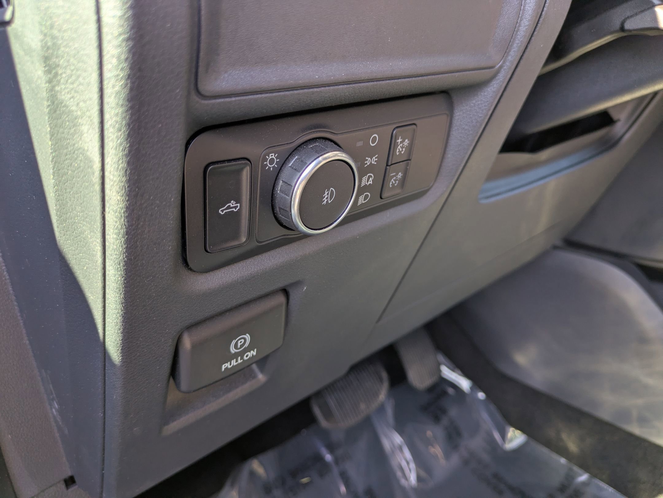 Certified 2022 Ford F150 XL w/ STX Appearance Package image 14