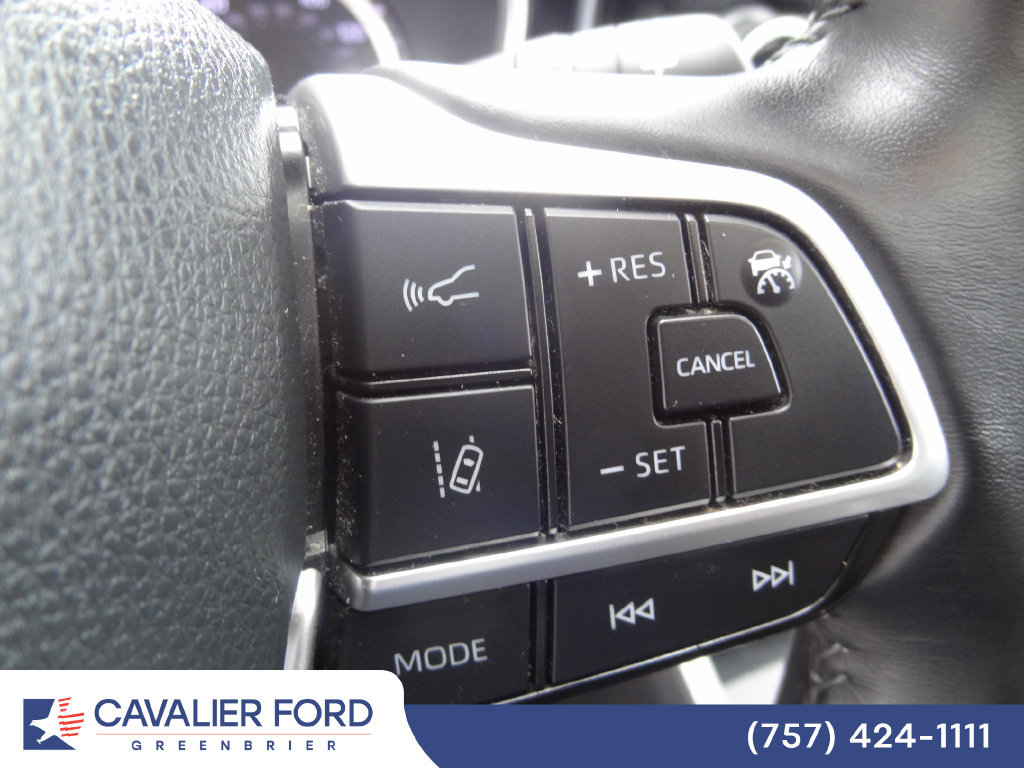 Used 2023 Toyota Highlander XLE FWD image 24