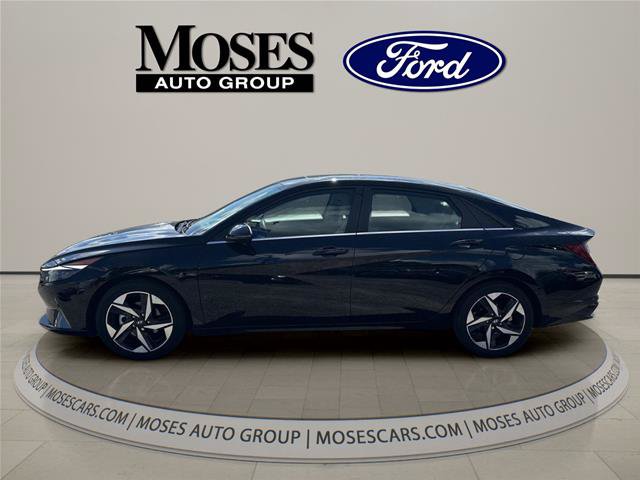 Used 2023 Hyundai Elantra Limited FWD image 9