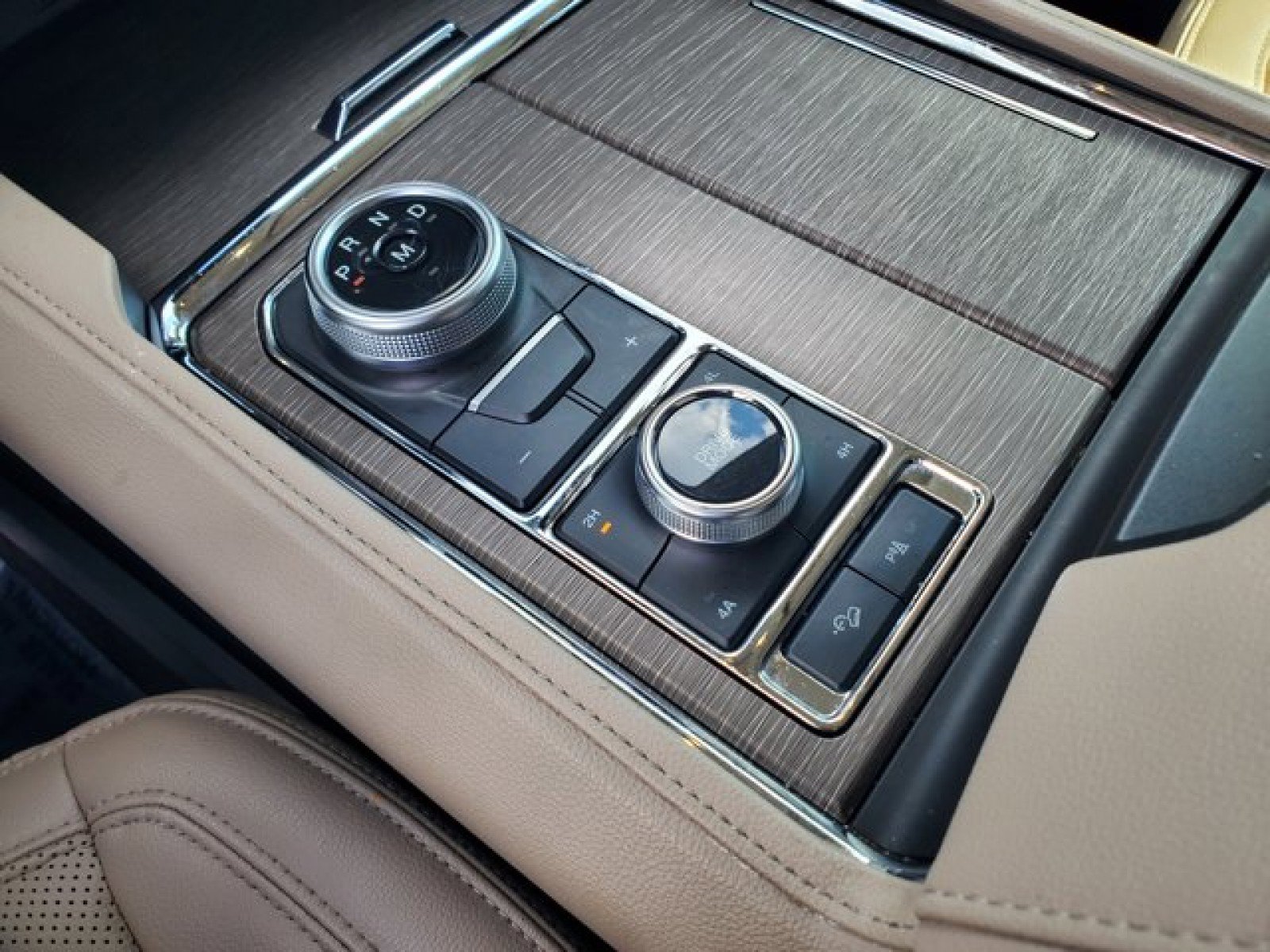 Certified 2023 Ford Expedition Max Limited image 26