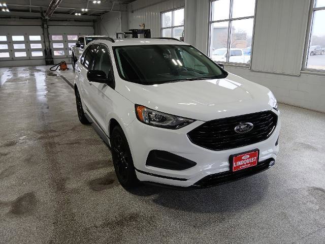 Certified 2022 Ford Edge SE w/ Black Appearance Package image 7