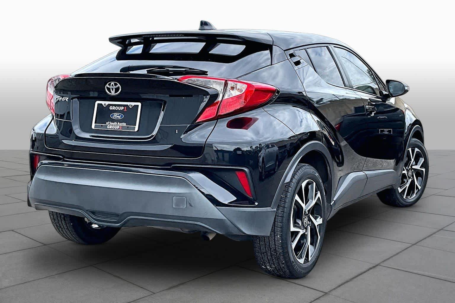 Used 2022 Toyota C-HR XLE FWD image 7
