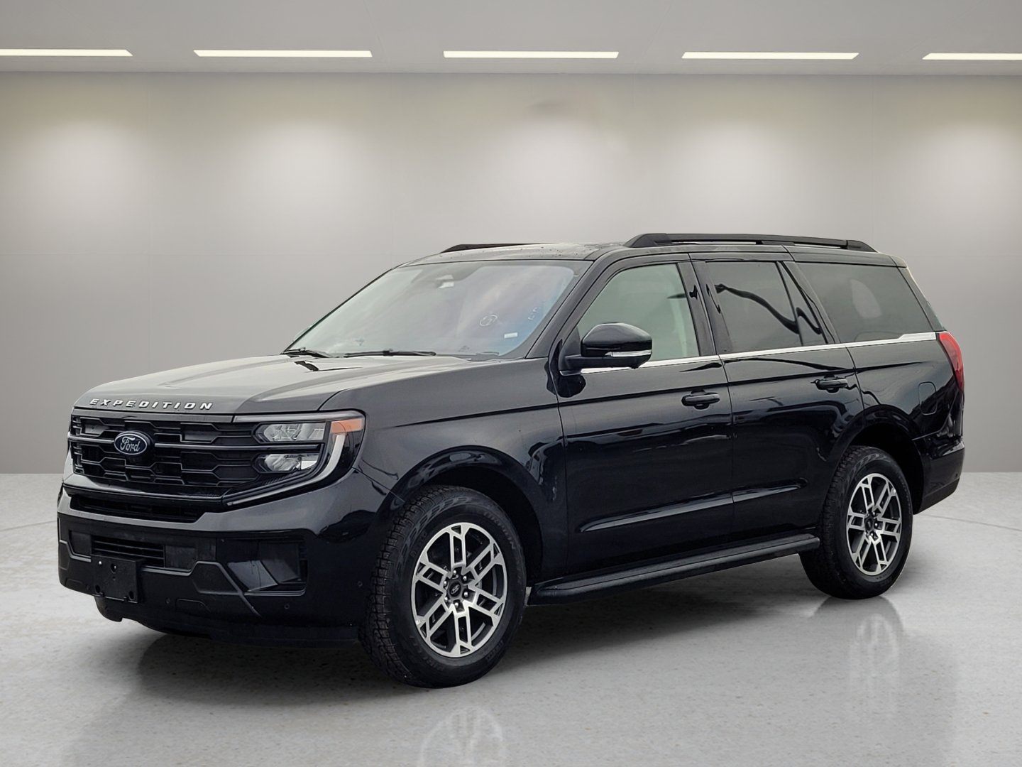Certified 2025 Ford Expedition Active AWD/4WD image 14