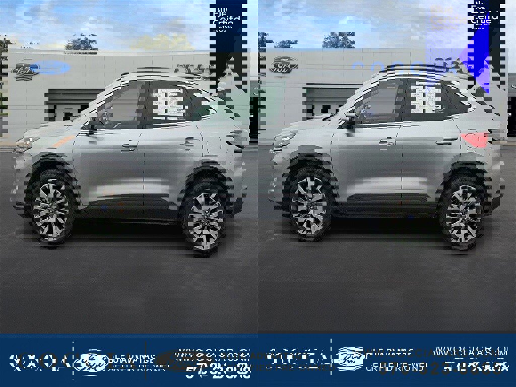 Certified 2022 Ford Escape Titanium image 2