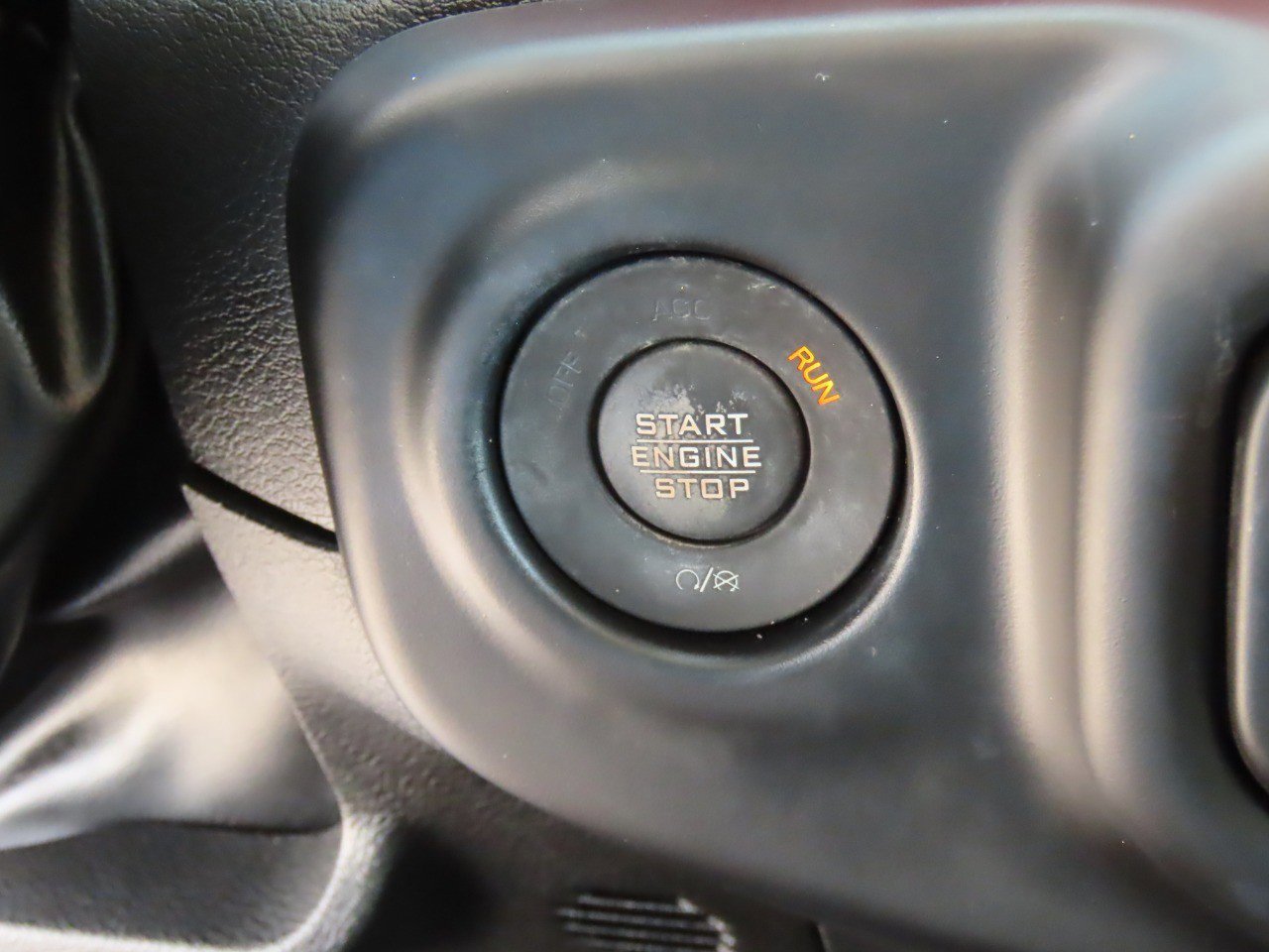 Used 2023 Jeep Wrangler Unlimited Rubicon w/ Steel Bumper Group image 29