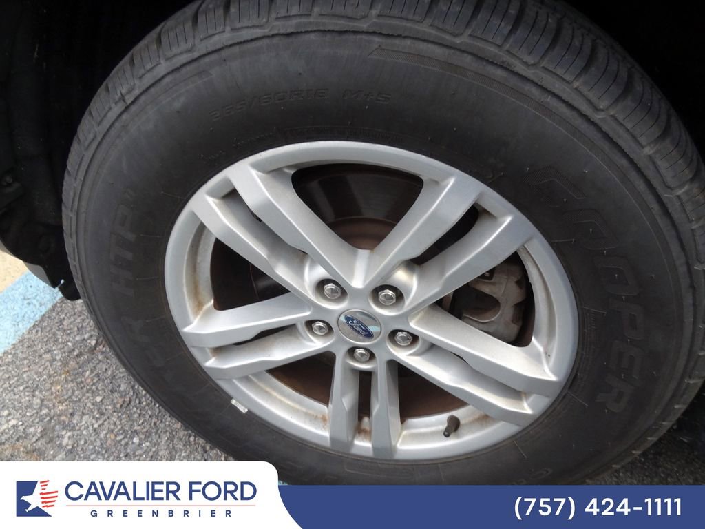 Certified 2021 Ford Explorer XLT w/ Equipment Group 202A RWD image 13
