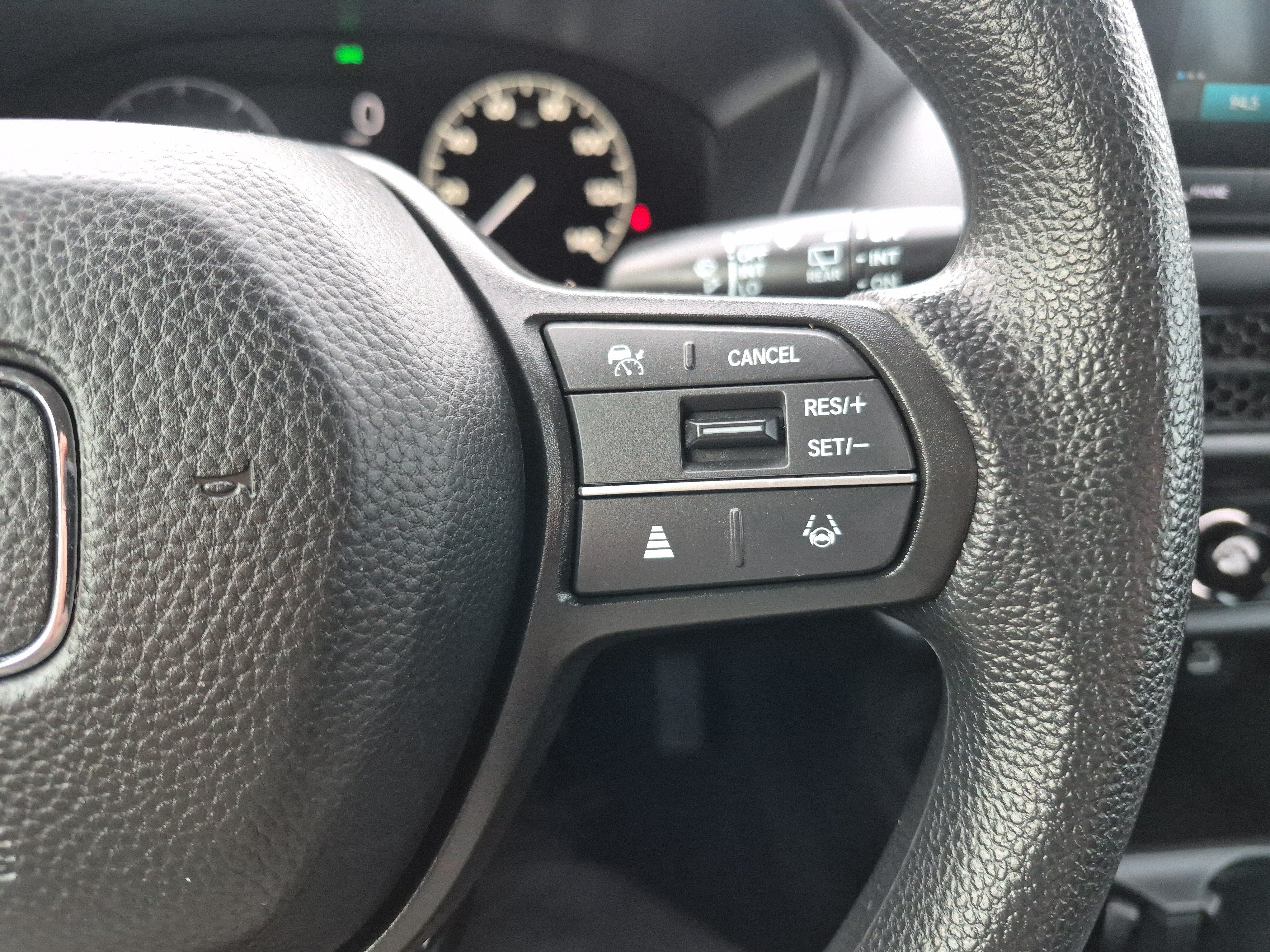 Used 2025 Honda HR-V LX image 29
