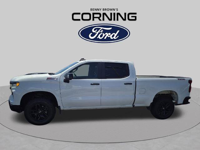 Used 2023 Chevrolet Silverado 1500 LT Trail Boss w/ Convenience Package II AWD/4WD image 2