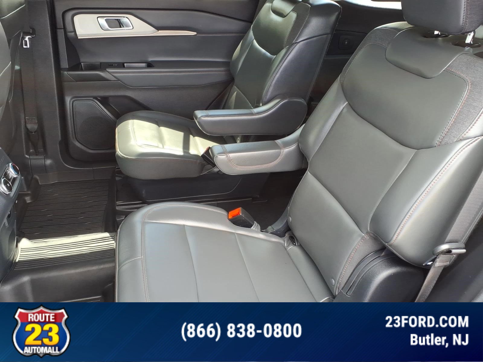 Certified 2025 Ford Explorer Active w/ Active Comfort Package AWD/4WD image 24