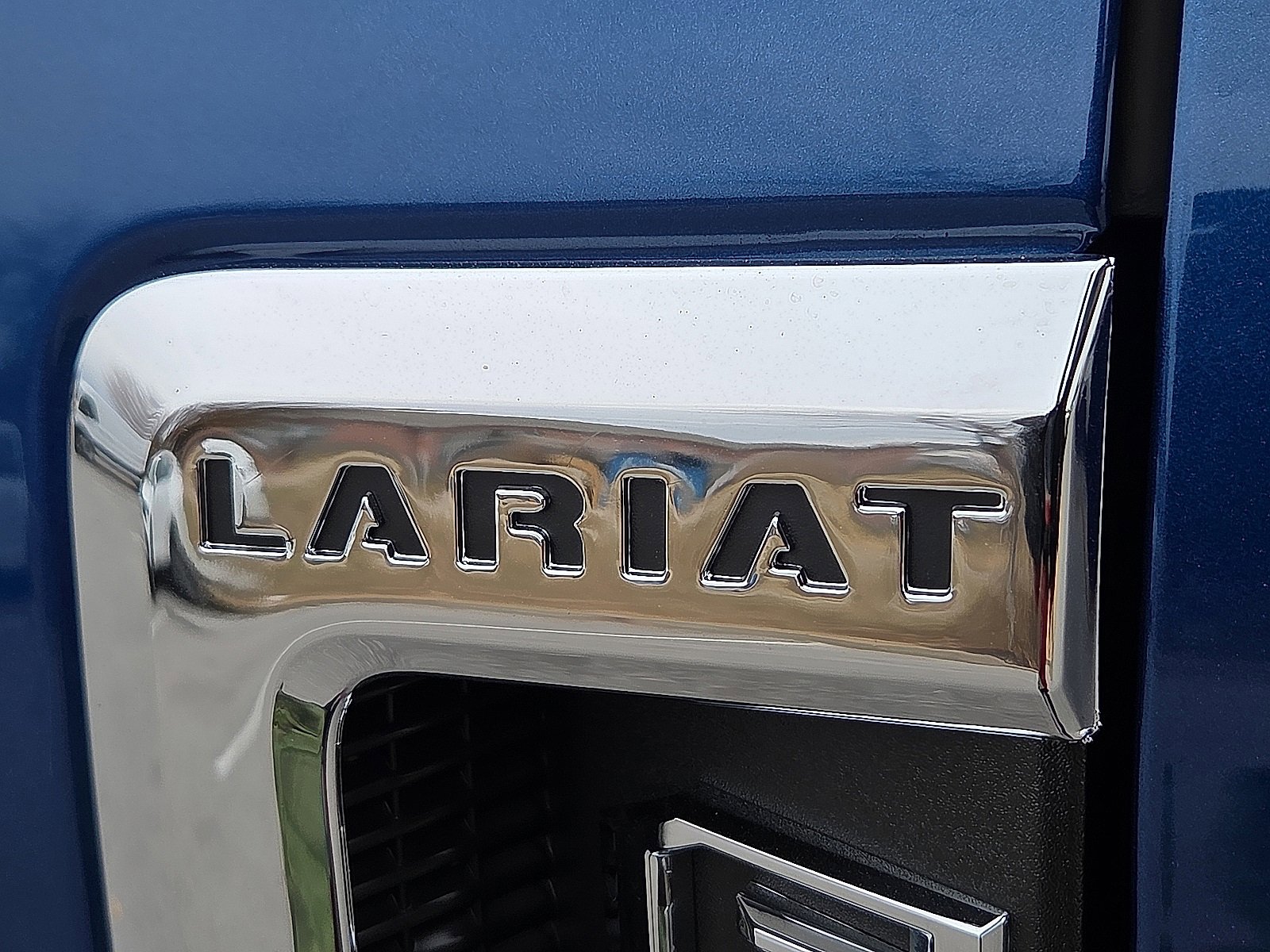 Certified 2022 Ford F350 Lariat w/ Lariat Ultimate Package image 9