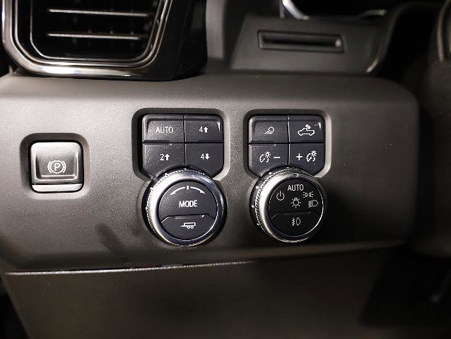 Used 2025 GMC Sierra 2500 AT4 w/ Max Trailering Package image 20