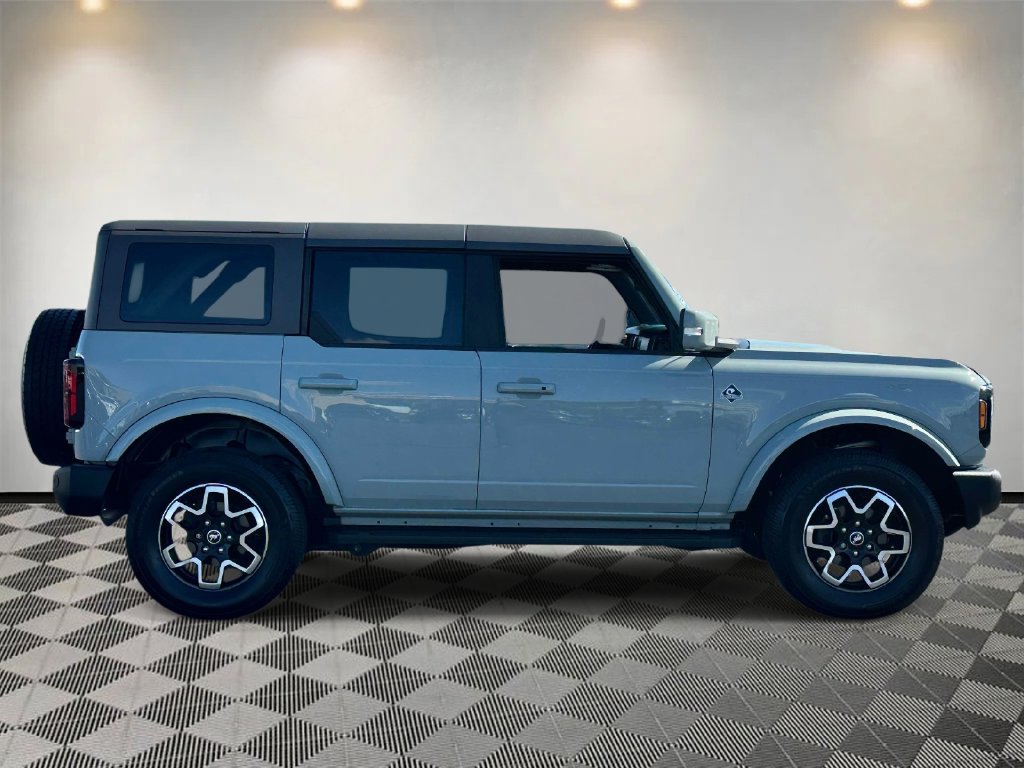 Certified 2022 Ford Bronco Outer Banks AWD/4WD image 2