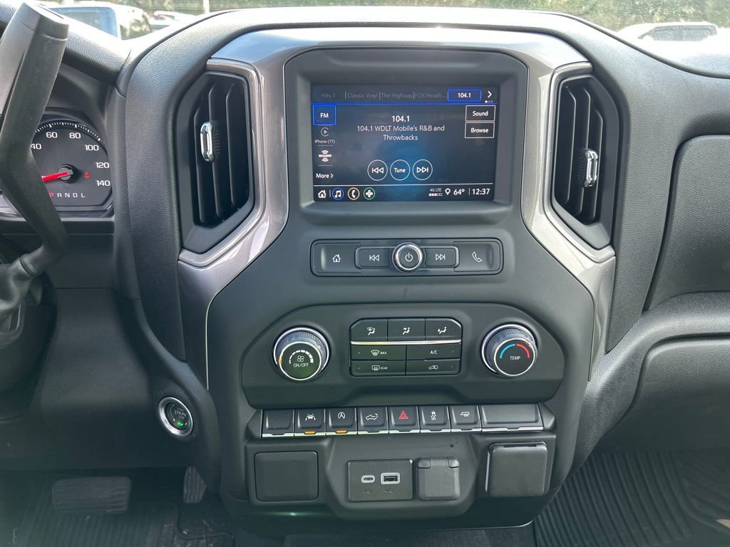 Used 2025 Chevrolet Silverado 1500 Custom image 17