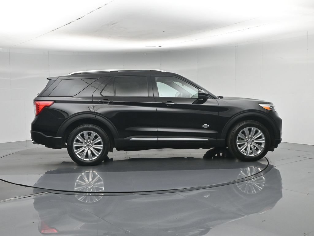 Certified 2023 Ford Explorer King Ranch w/ Technology Package AWD/4WD image 34