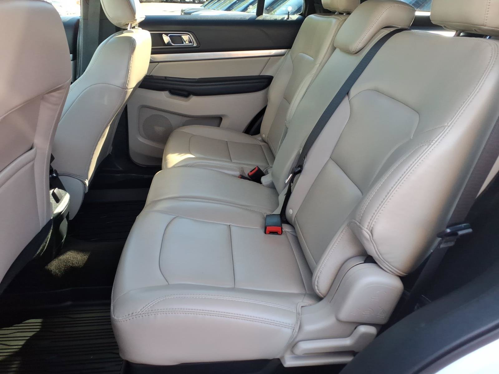 Certified 2019 Ford Explorer XLT w/ Equipment Group 202A AWD/4WD image 16
