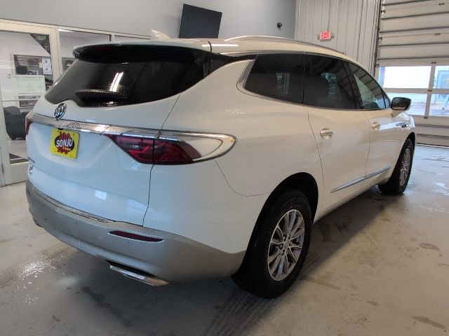 Used 2023 Buick Enclave Essence AWD/4WD image 6