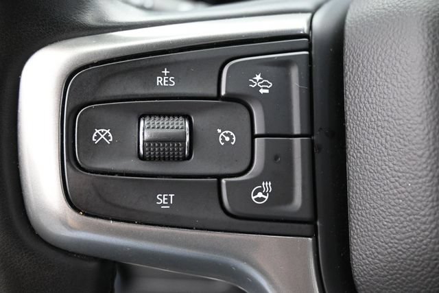 Used 2024 Chevrolet Suburban Premier AWD/4WD image 18