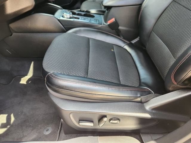 Certified 2024 Ford Escape ST-Line FWD image 23