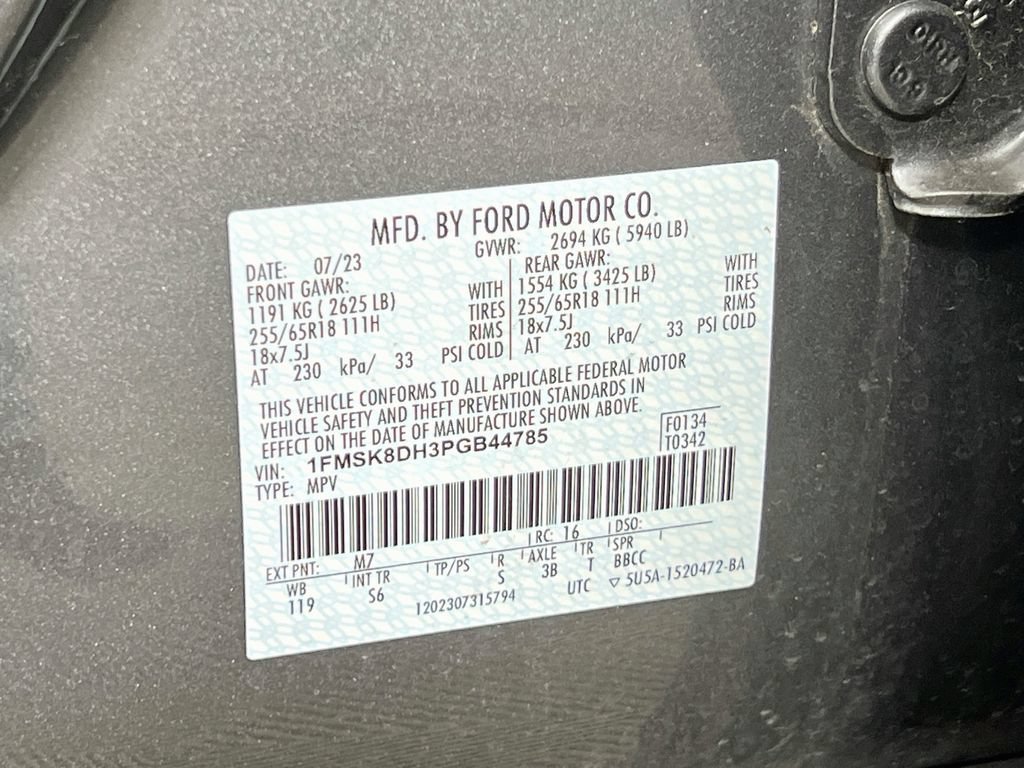 Certified 2023 Ford Explorer XLT w/ Equipment Group 202A AWD/4WD image 33
