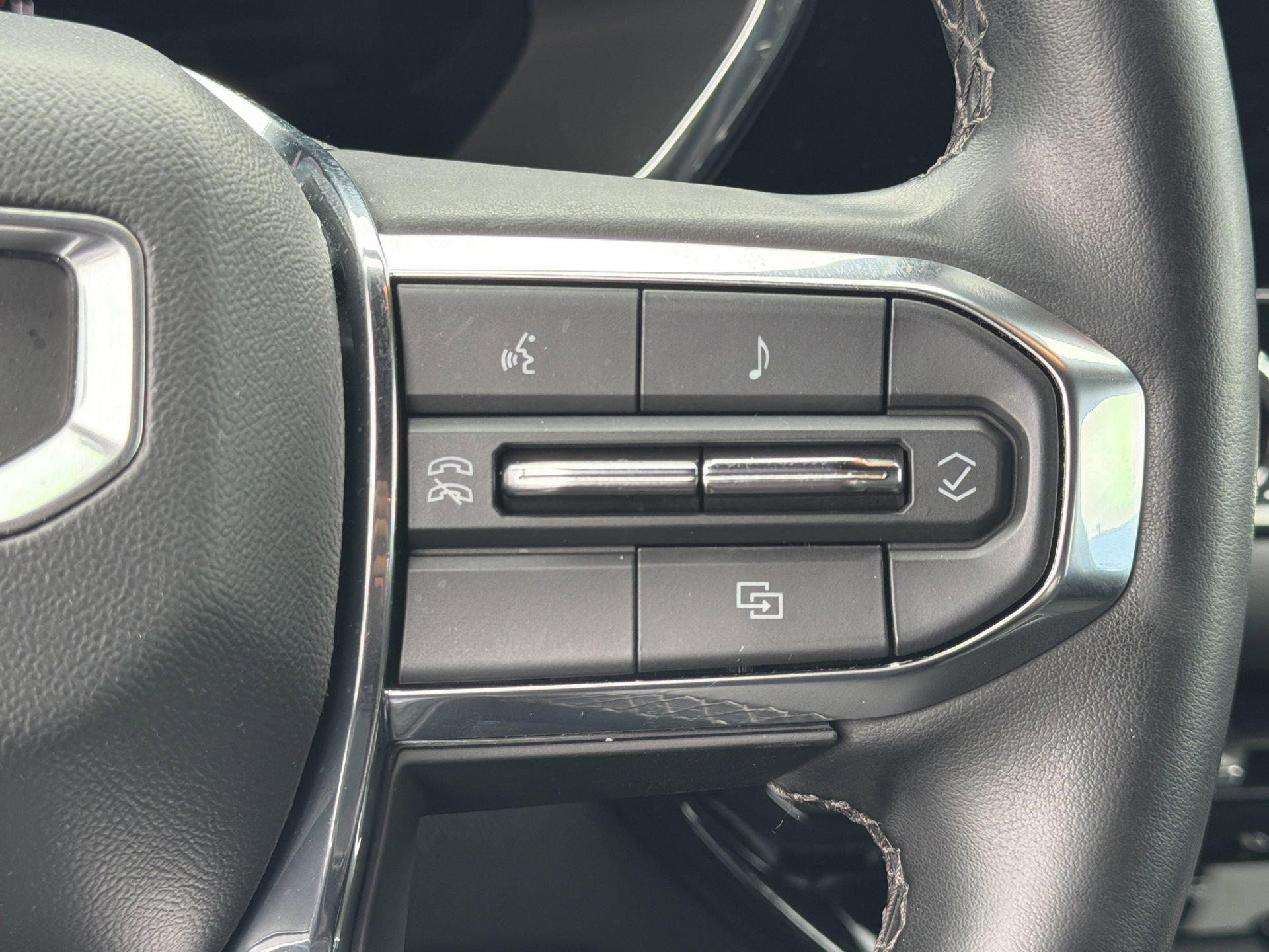 Used 2023 GMC Canyon Elevation w/ Convenience Package RWD image 13