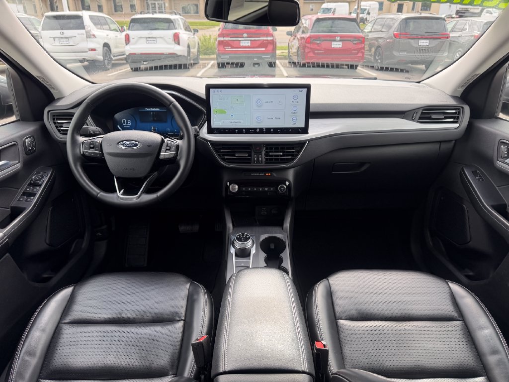 Certified 2024 Ford Escape Platinum AWD/4WD image 38