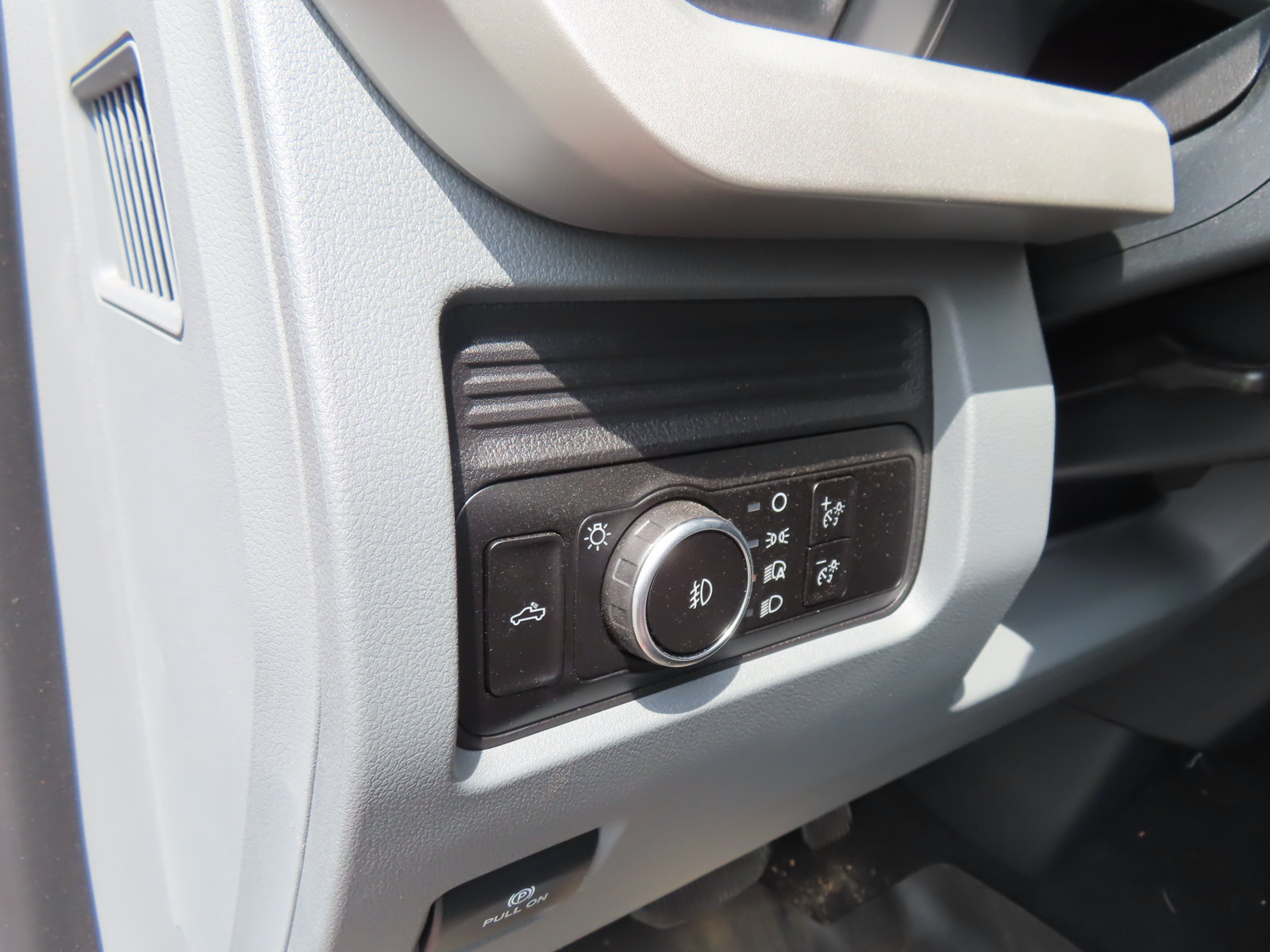 Certified 2026 Ford F250 XL w/ STX Appearance Package AWD/4WD image 16