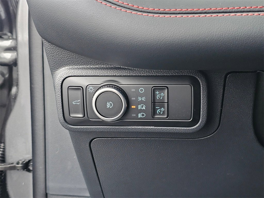 Certified 2026 Ford Explorer ST-Line w/ ST-Line Street Pack image 25