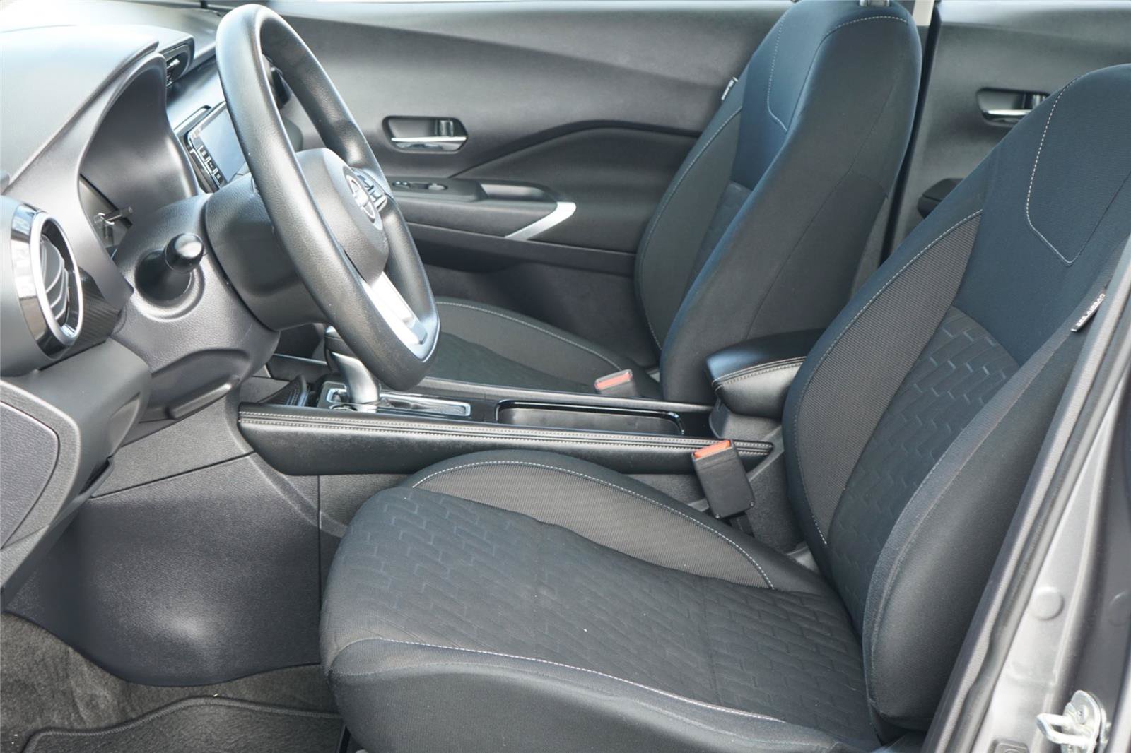 Used 2024 Nissan Kicks SV FWD image 10