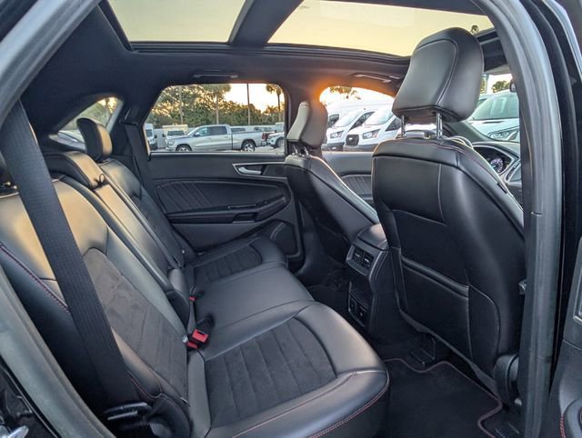 Certified 2020 Ford Edge ST-Line w/ Class II Trailer Tow Package image 15