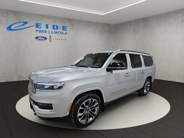 Used 2023 Jeep Grand Wagoneer L Series III w/ HD Trailer Tow Package AWD/4WD image 9
