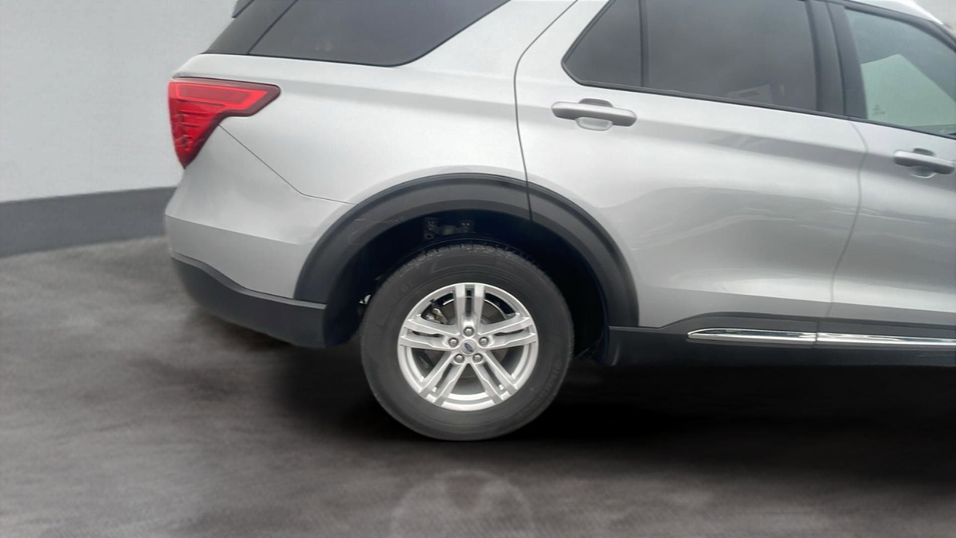Certified 2023 Ford Explorer XLT image 22