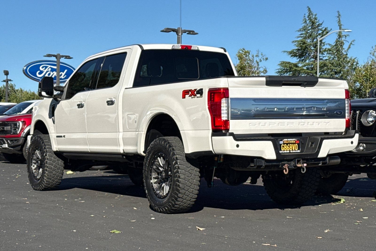Certified 2017 Ford F250 Platinum w/ Platinum Ultimate Package AWD/4WD image 6