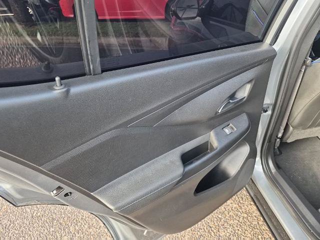 Used 2025 Buick Envista Sport Touring w/ Convenience I Package FWD image 16