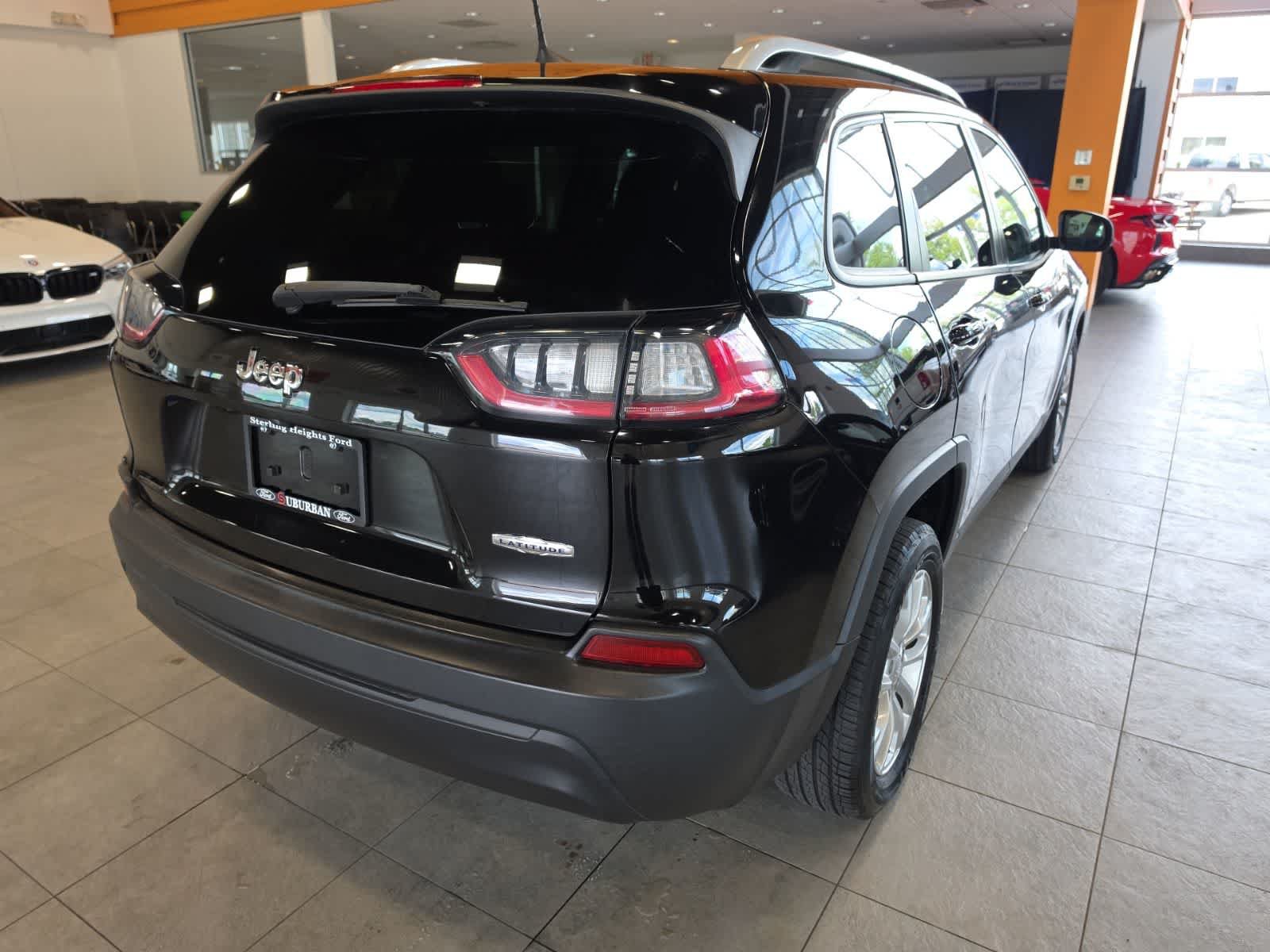 Used 2021 Jeep Cherokee Latitude FWD image 8